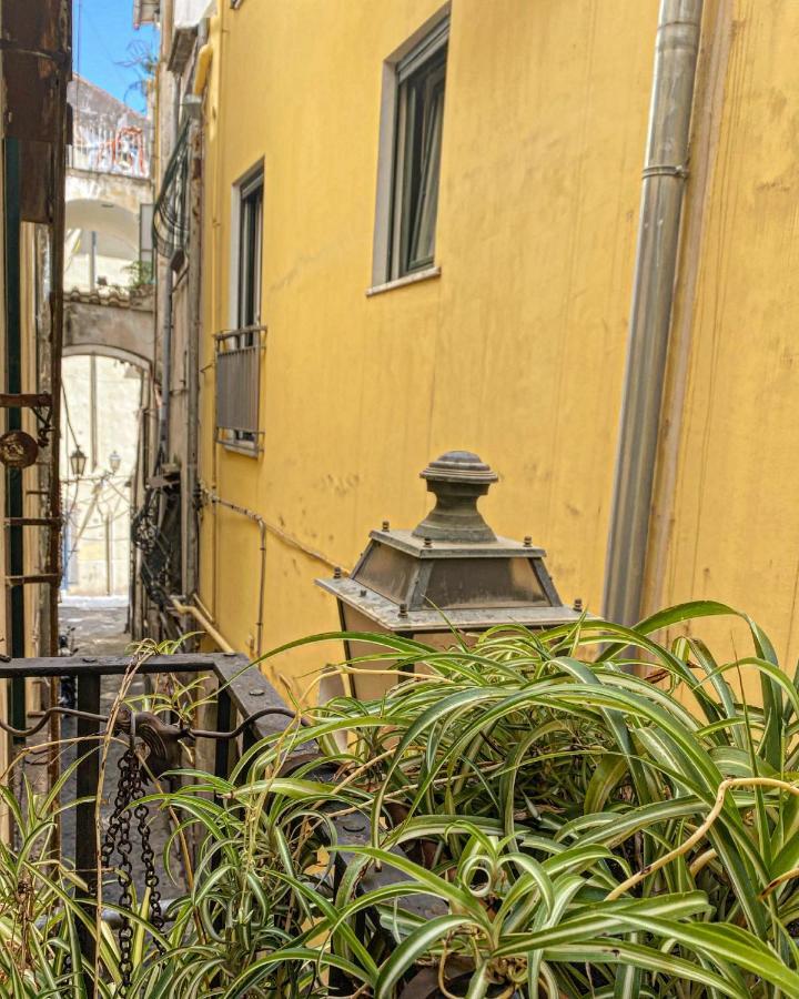 La Casa Degli Angeli Bed and Breakfast Salerno Exteriör bild